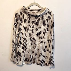 Chicos soft rolled collar tunic Chico’s size 1, loose, easy fit.